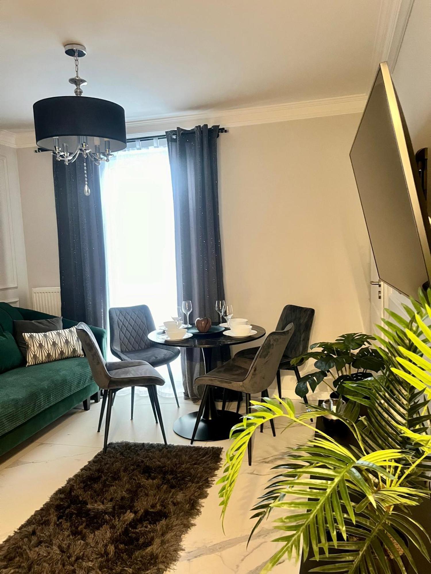 Apartamenty Kielce- Apartament Rubin Przy Zalew Kielecki, Faktura, Parking, Centrum Экстерьер фото