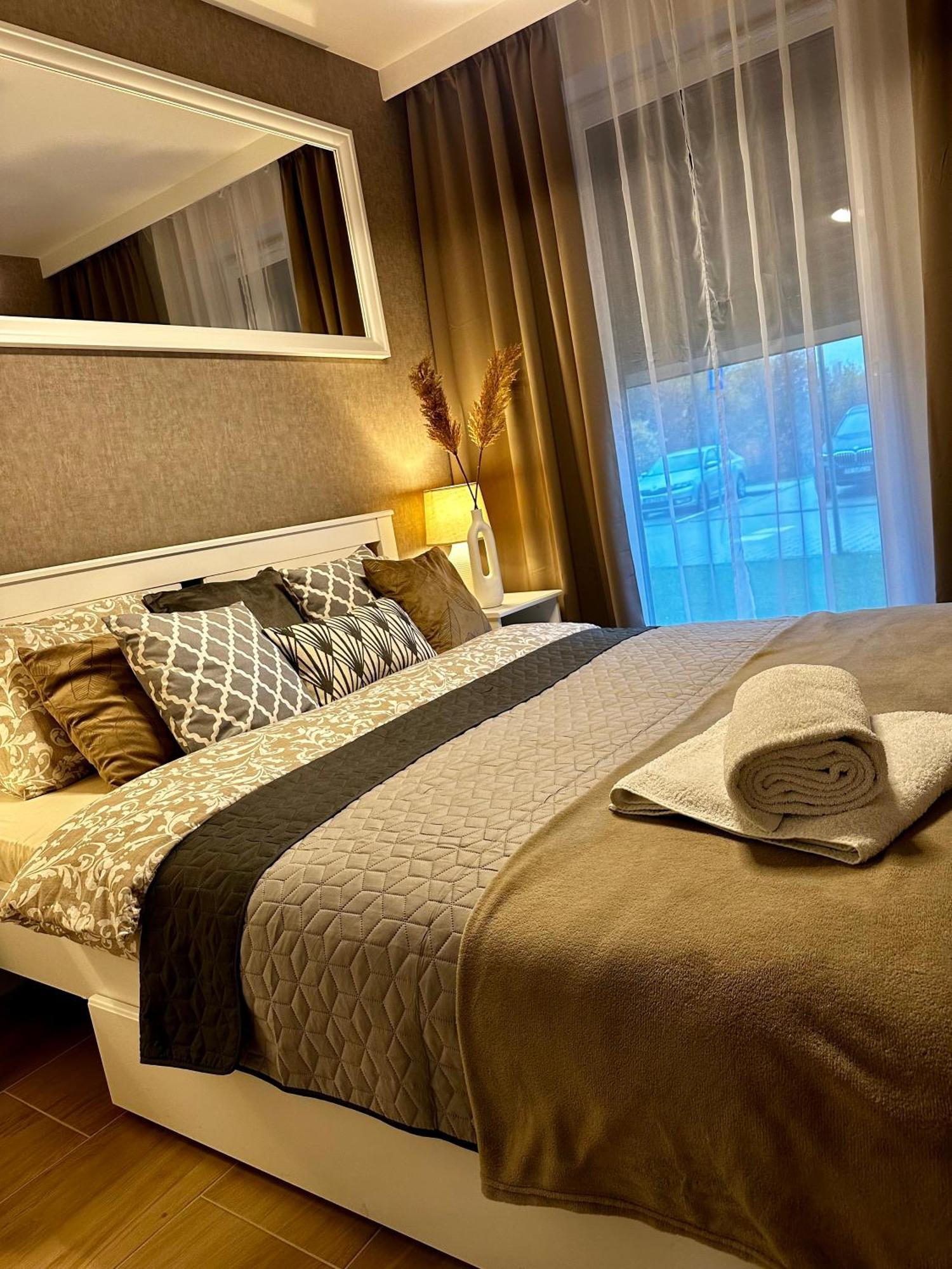 Apartamenty Kielce- Apartament Rubin Przy Zalew Kielecki, Faktura, Parking, Centrum Экстерьер фото