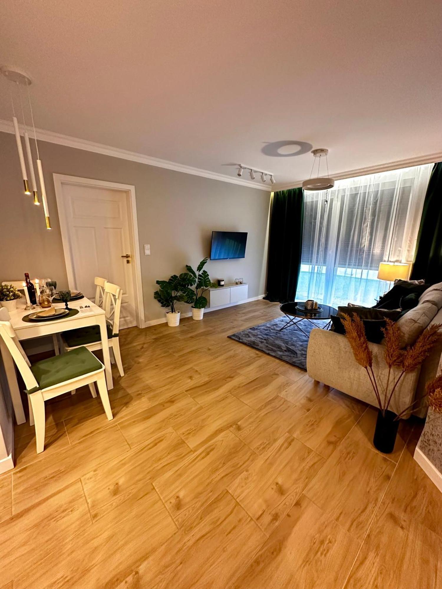 Apartamenty Kielce- Apartament Rubin Przy Zalew Kielecki, Faktura, Parking, Centrum Экстерьер фото